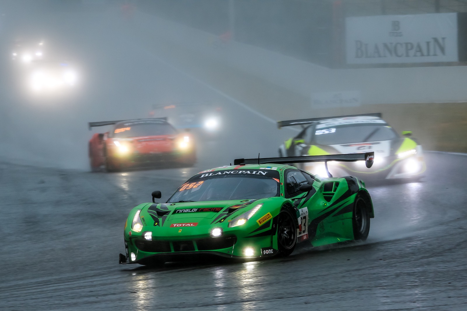 24h Spa Rinaldi Racing triumphiert im AM Cup gt place