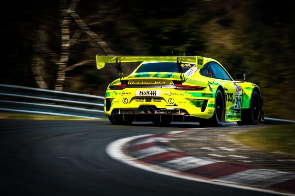 Kevin Estre Michael Christensen Lars Kern Manthey-Racing Porsche 911 GT3 R Nürburgring Langstrecken-Serie Nürburgring-Nordschleife