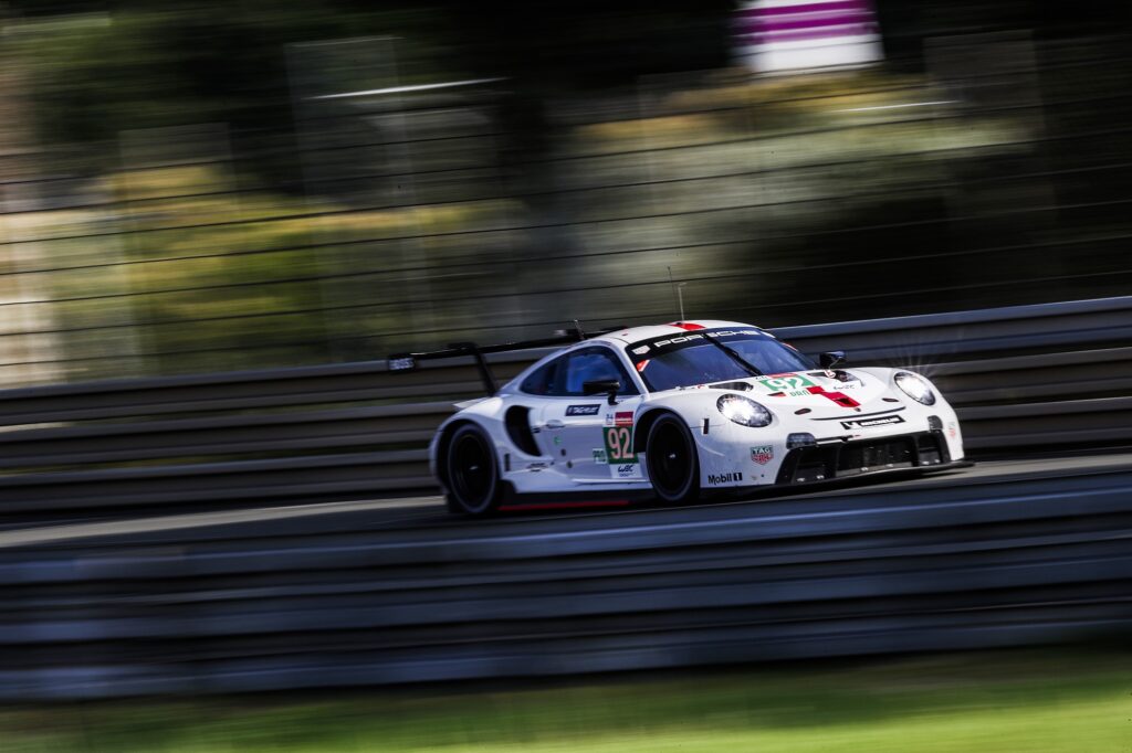 Kevin Estre Neel Jani Michael Christensen Porsche GT Team Porsche 911 RSR FIA WEC Testtag 24h Le Mans