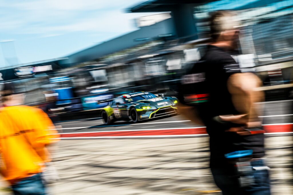 Nicki Thiim Maxime Martin Aston Martin Racing Aston Martin Vantage GT3 Nürburgring Langstrecken-Serie Nürburgring-Nordschleife