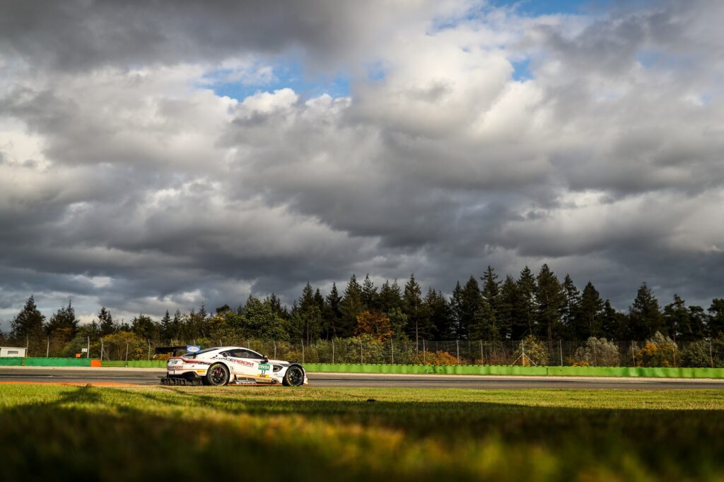 Salman Owega Tim Heinemann PROsport Racing Aston Martin Vantage GT3 ADAC GT Masters Hockenheim