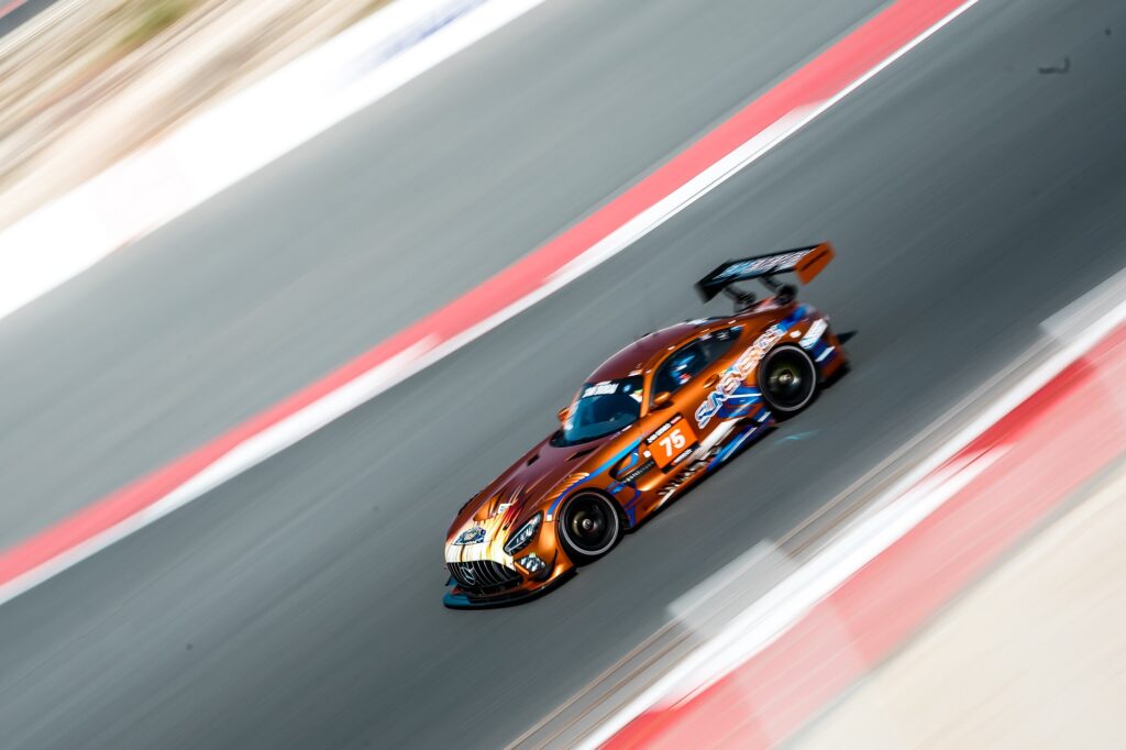 Kenny Habul Mikael Grenier Maro Engel Jules Gounon SunEnergy1 by SPS automotive performance Mercedes-AMG GT3 24h Dubai