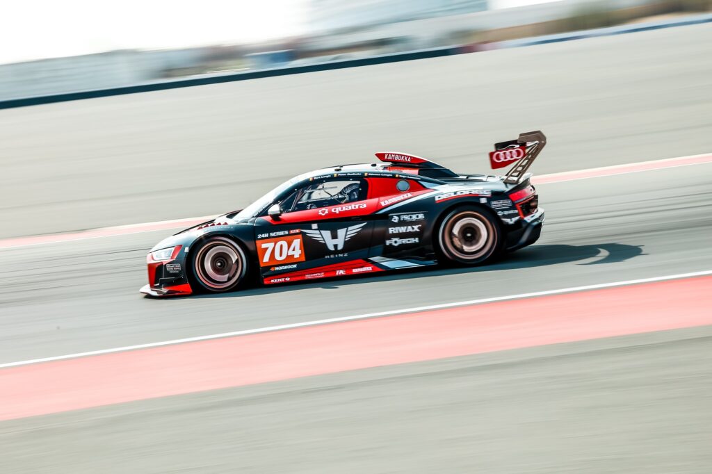 Peter Guelinckx Bert Longin Stienes Longin Stijn Lowette PK Carsport Audi R8 LMS GT2 24h Dubai