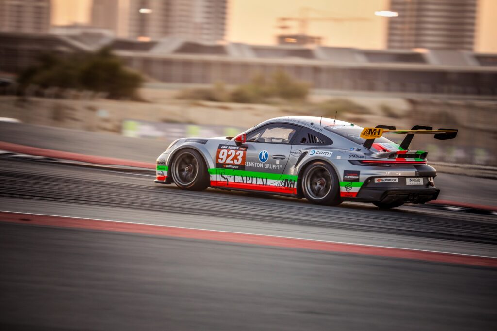 Gabriele Rindone Matthias Hoffsümmer Enrico Fulgenzi Laurin Heinrich Huber Racing Porsche 911 GT3 Cup 24h Dubai