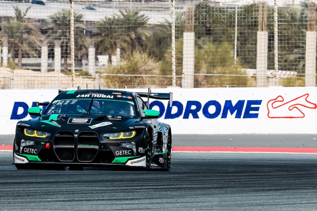 Nick Yelloly Jordan Witt Marcel Lenerz Jens Liebhauser Schubert Motorsport BMW M4 GT3 24h Dubai