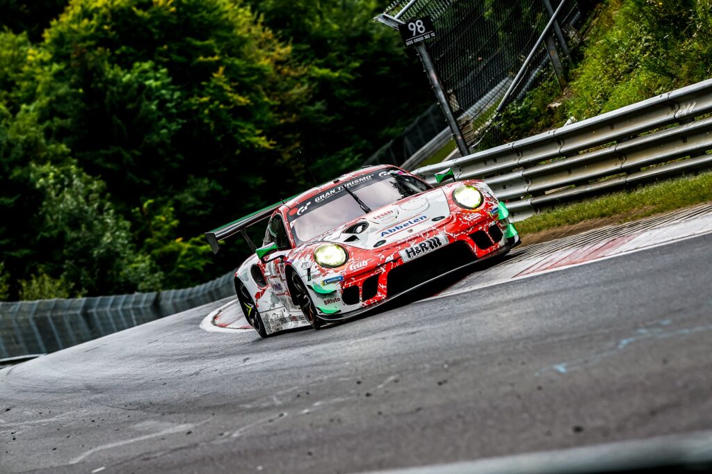 Klaus Abbelen Felipe Fernandez Laser Axcil Jefferies Frikadelli Racing Porsche 911 GT3 R Nürburgring Langstrecken-Serie Nürburgring-Nordschleife