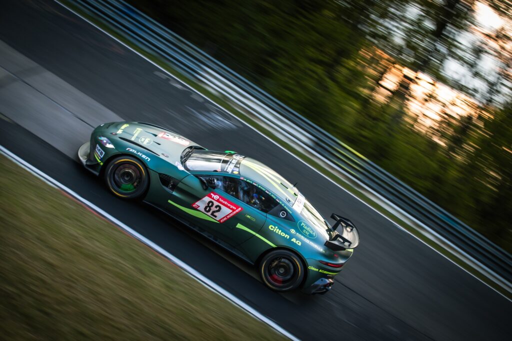 Mike David Ortmann Miklas Born Alexander Mies Christoph Breuer PROsport Racing Aston Martin Vantage GT4 24h Nürburgring