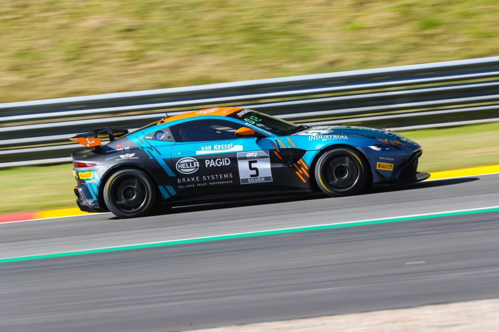 Kenton Koch Thijmen Nabuurs Racing One Aston Martin Vantage GT4 GT4 European Series Spa-Francorchamps