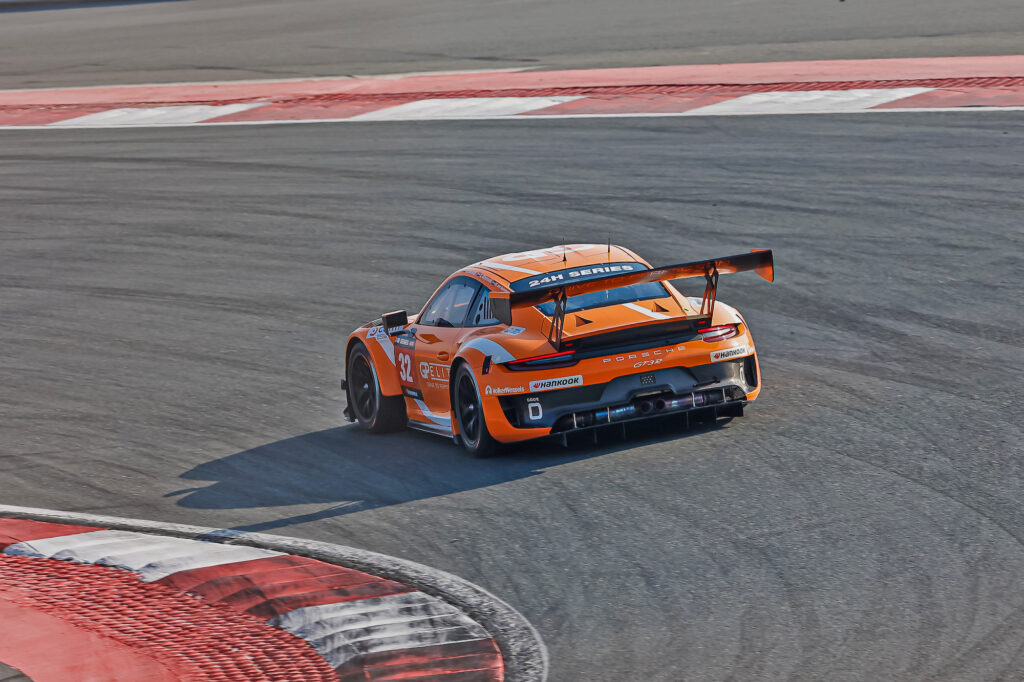 Lucas Groeneveld Jesse van Kuijk Daan van Kuijk Thierry Vermeulen GP-Elite Porsche 911 GT3 R 24h Dubai