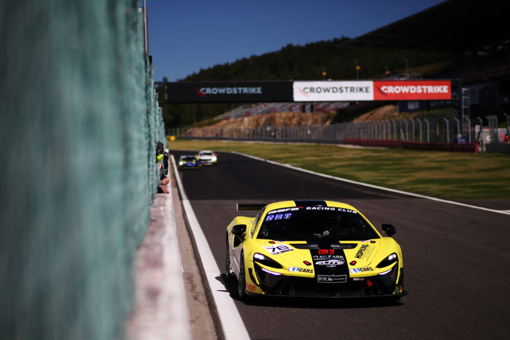 Josh Rattican Tom Lebbon Elite Motorsport with Entire Race Engineering McLaren Artura GT4 GT4 European Series Spa