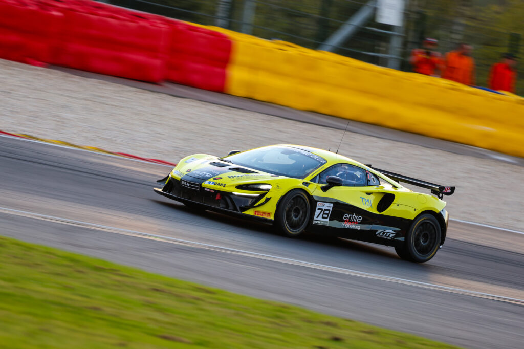 Josh Rattican Tom Lebbon Elite Motorsport with Entire Race Engineering McLaren Artura GT4 GT4 European Series Spa