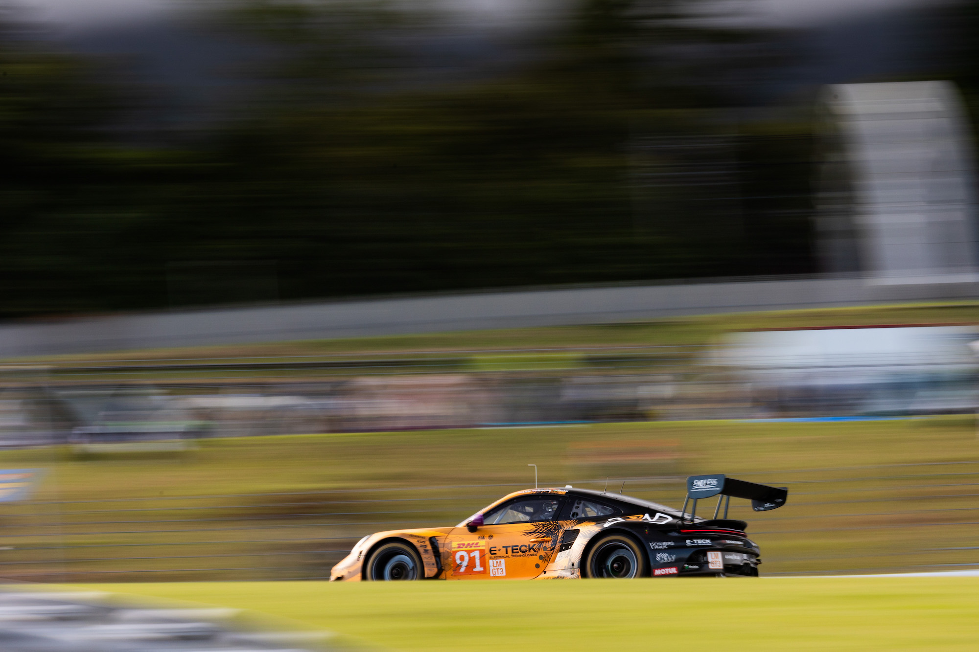 Richard Leitz Morris Schuring Yasser Shahin Manthey EMA Porsche 911 GT3 R FIA WEC Fuji