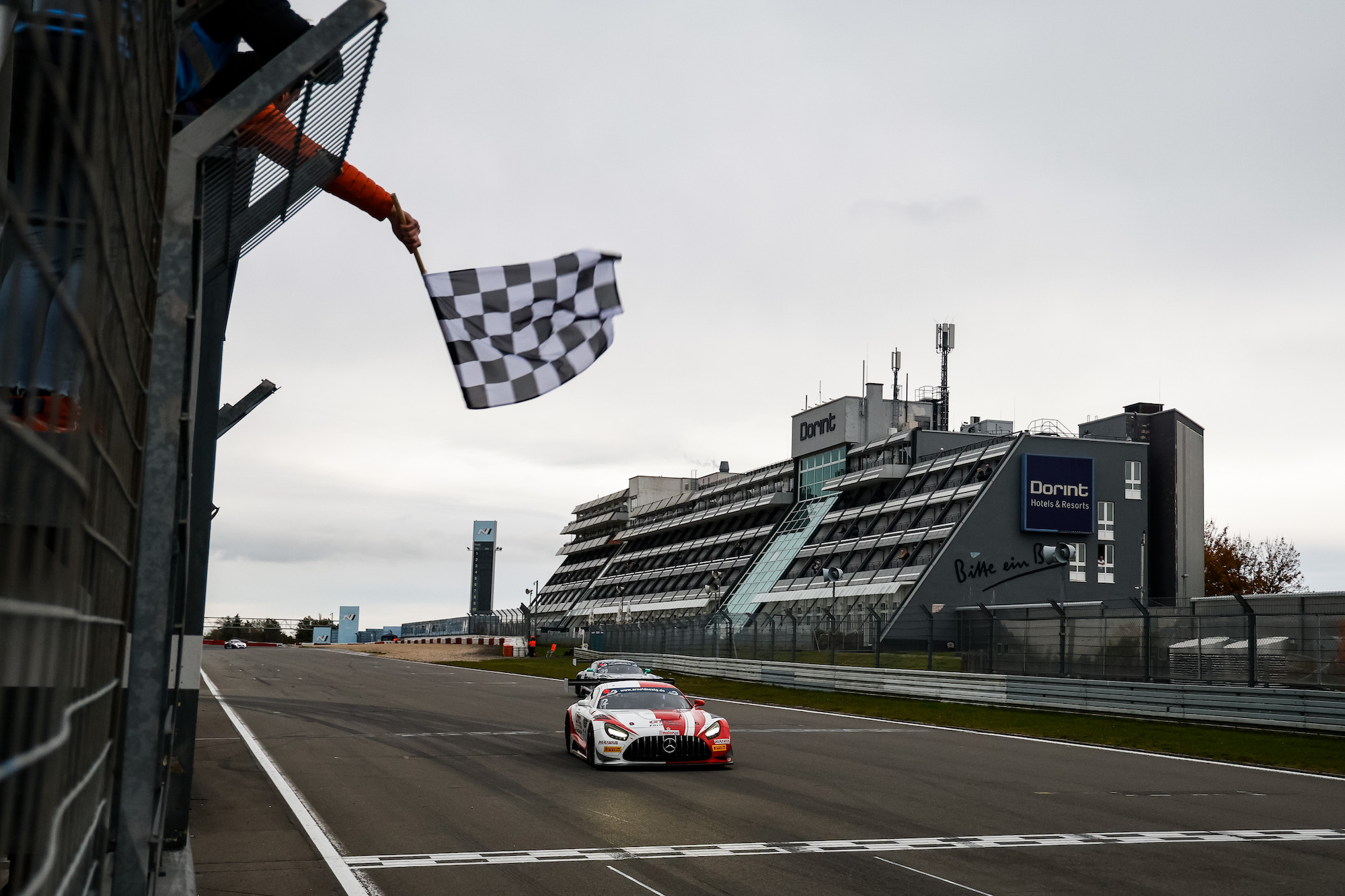 Julian Hanses Jay Mo Härtling Schnitzelalm Racing Mercedes-AMG GT3 GTC Race Nürburgring