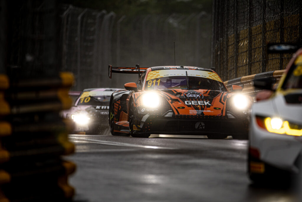 Alessio Picariello Absolute Racing Porsche 911 GT3 R FIA GT World Cup Macau