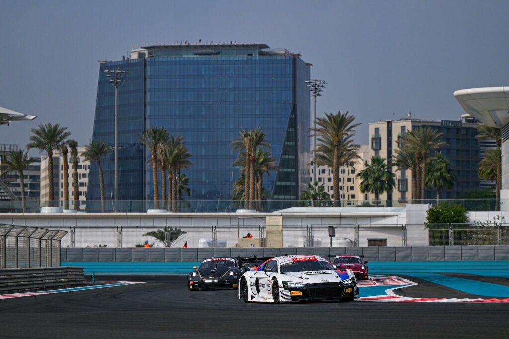 Gilles Magnus Dennis Marschall Zhou Bihuang Sainteloc Racing Audi R8 LMS GT3 Gulf 12 Hours Abu Dhabi