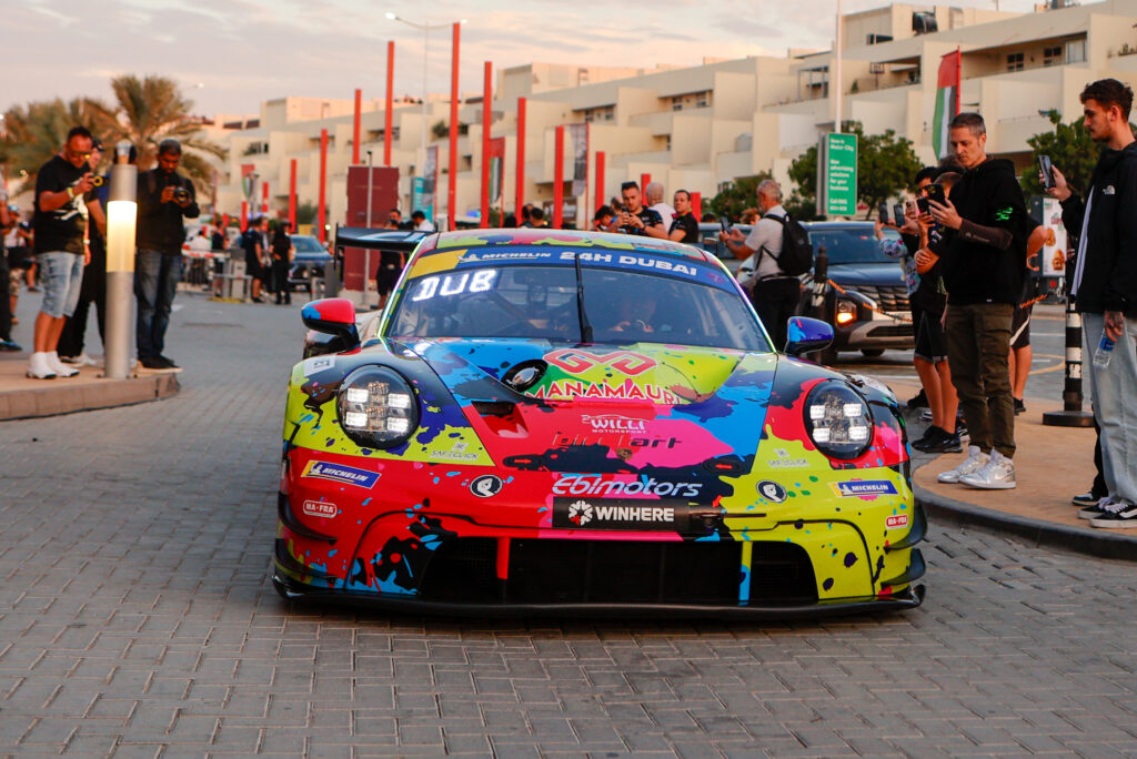 Manamauri Energy by Ebimotors Porsche 911 GT3 R