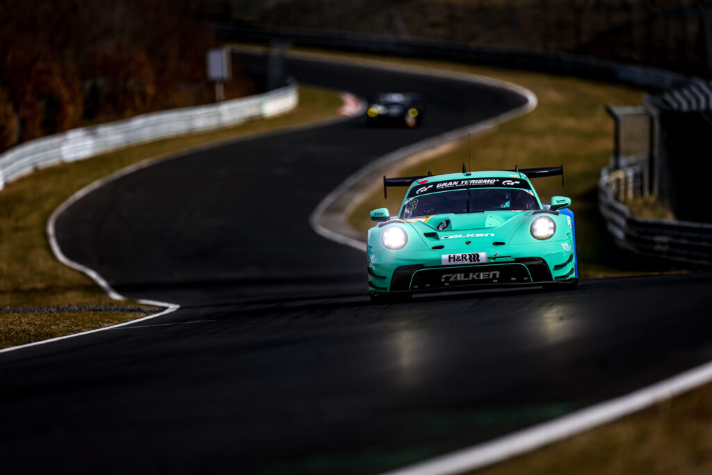 Sven Müller Morris Schuring Falken Motorsports Porsch 911 GT3 R Nürburgring Langstrecken-Serie